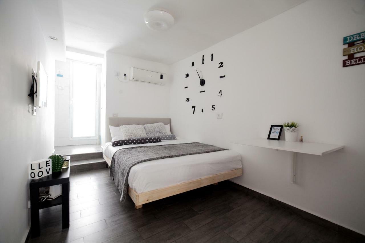 Stunning Studio By The Beach With Free Parking Tel Aviv-Jaffa Exterior foto