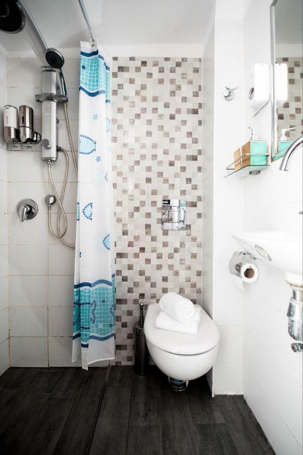 Stunning Studio By The Beach With Free Parking Tel Aviv-Jaffa Exterior foto